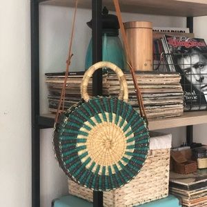 Nena & Co Ghana full moon mini